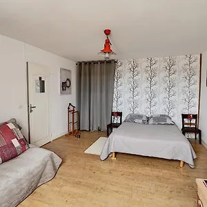 Maison De Au Pied De La Montagne Noire , Mazamet Frankreich