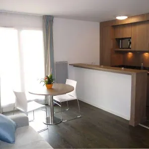 Zenitude Residences Village 3*, Roissy-en-France Frankreich